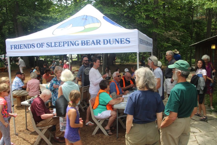 volunteers and event friends of sleeping bear
