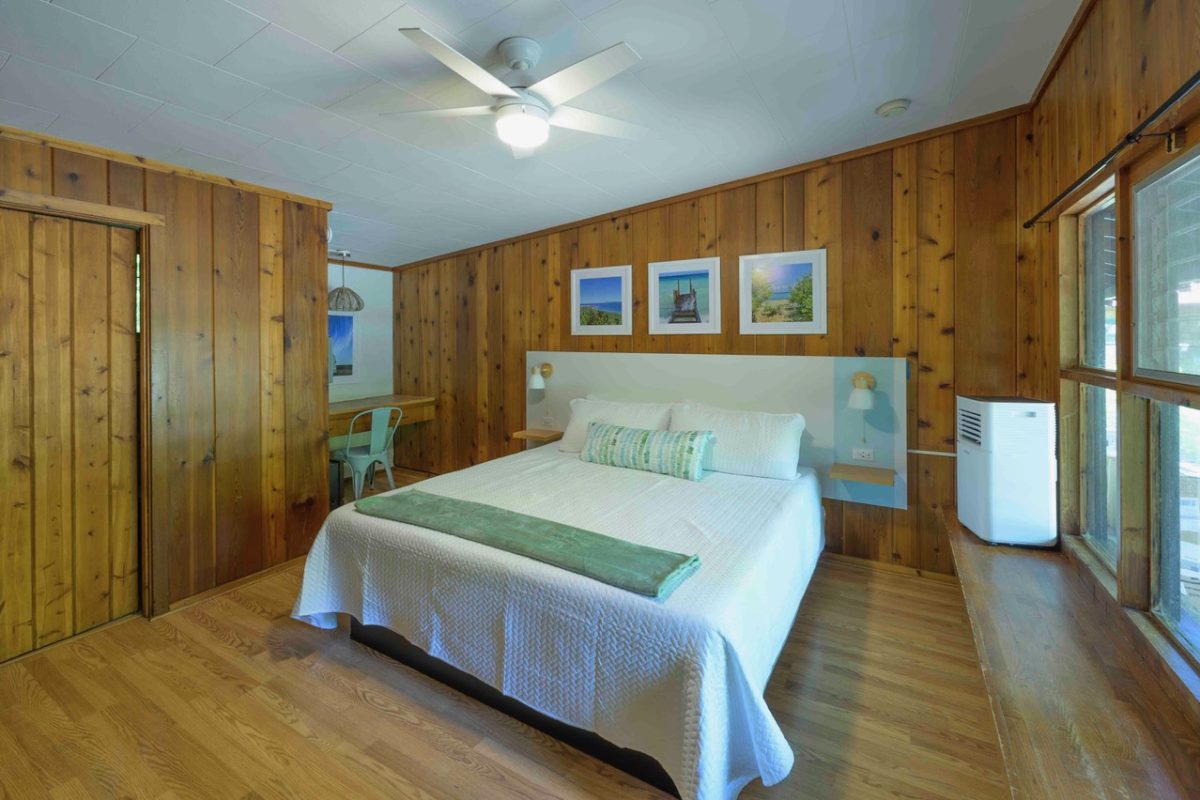 dune climb inn_bedroom